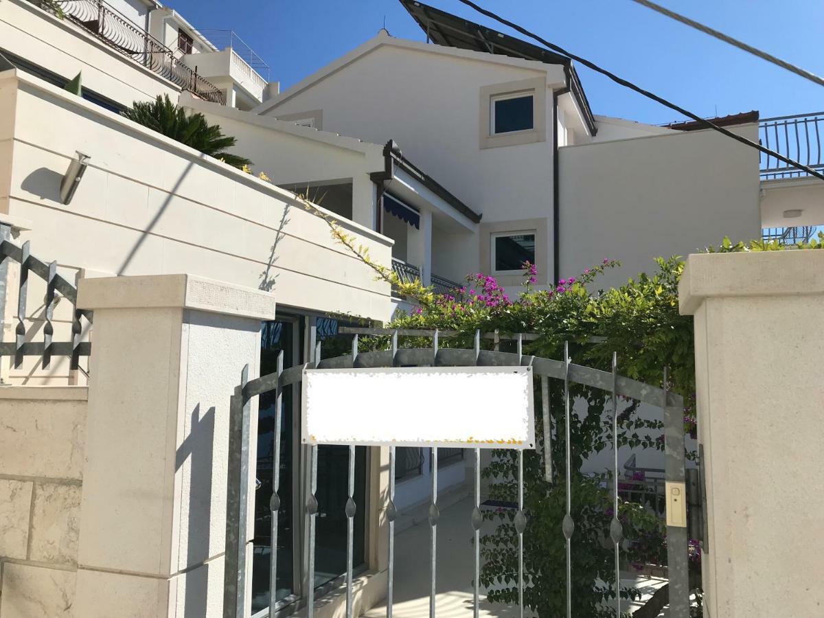 Beach Penthouse Diamond Omiš Exterior foto